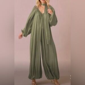 Elegant Wide Leg Olive Green Ballon Jumpsuit